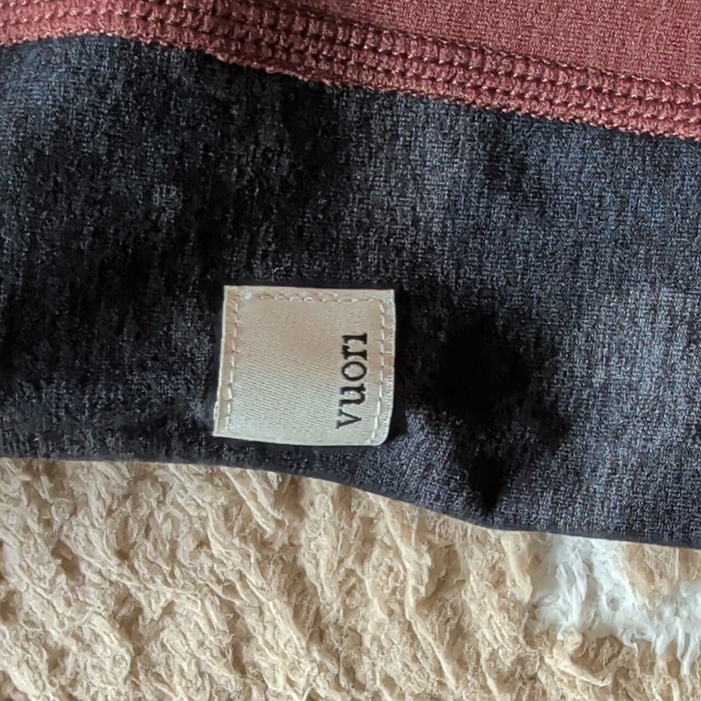 Vuori Aspire Elevation Legging Cedar Heather NWOT - Picture 4 of 7